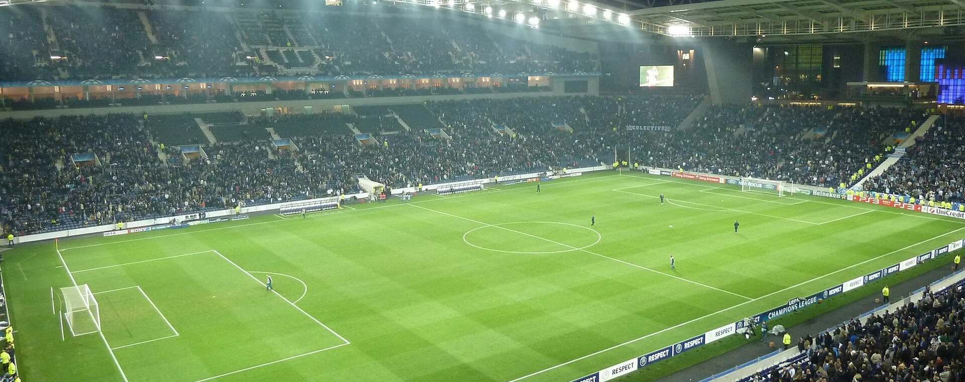 Estádio do Dragão, no Porto, em noite de jogo